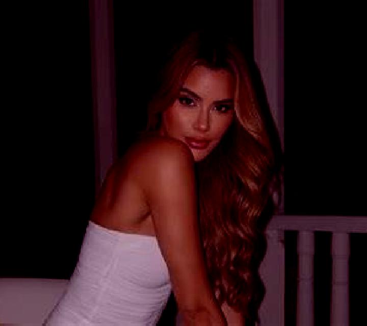 Ariadna Colchane escort