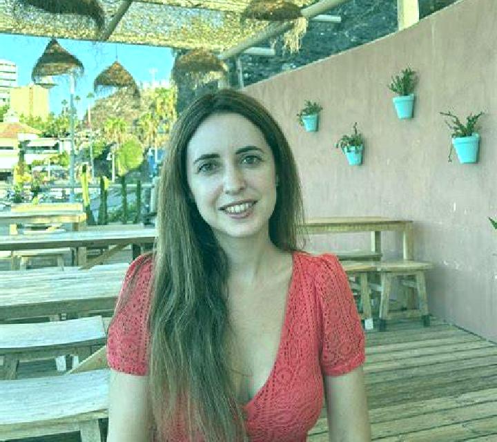 Catalina Cauquenes escort