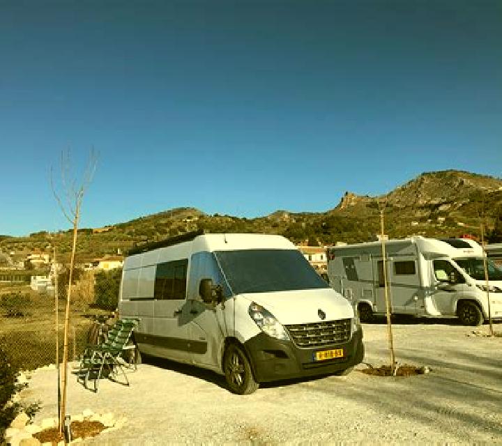 Jade 2 Villa Europa escort