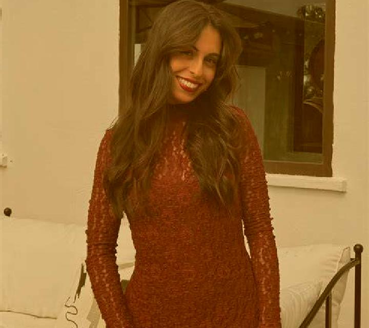 Manuela Valparaiso escort